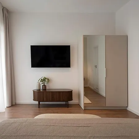 Stunning 2br - Panoramic Views Of Cismigiu Gardens 公寓 *