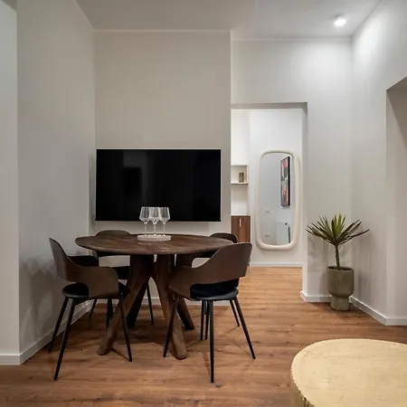 Stunning 2br - Panoramic Views Of Cismigiu Gardens 公寓 布加勒斯特