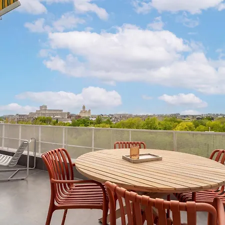Stunning 2br - Panoramic Views Of Cismigiu Gardens 公寓